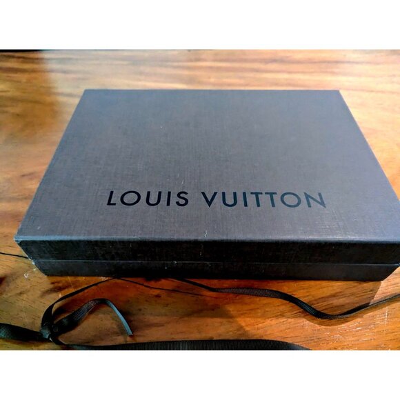 Louis Vuitton Brown Gift Box With Ribbon & Tissue Paper 12x8x2.5 - Picture 2 of 16